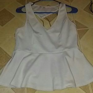 No Sleeve white top & open back w chains